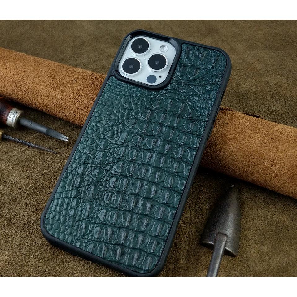 Ốp Lưng cho iphone 13 pro max da cá sấu thật có gù