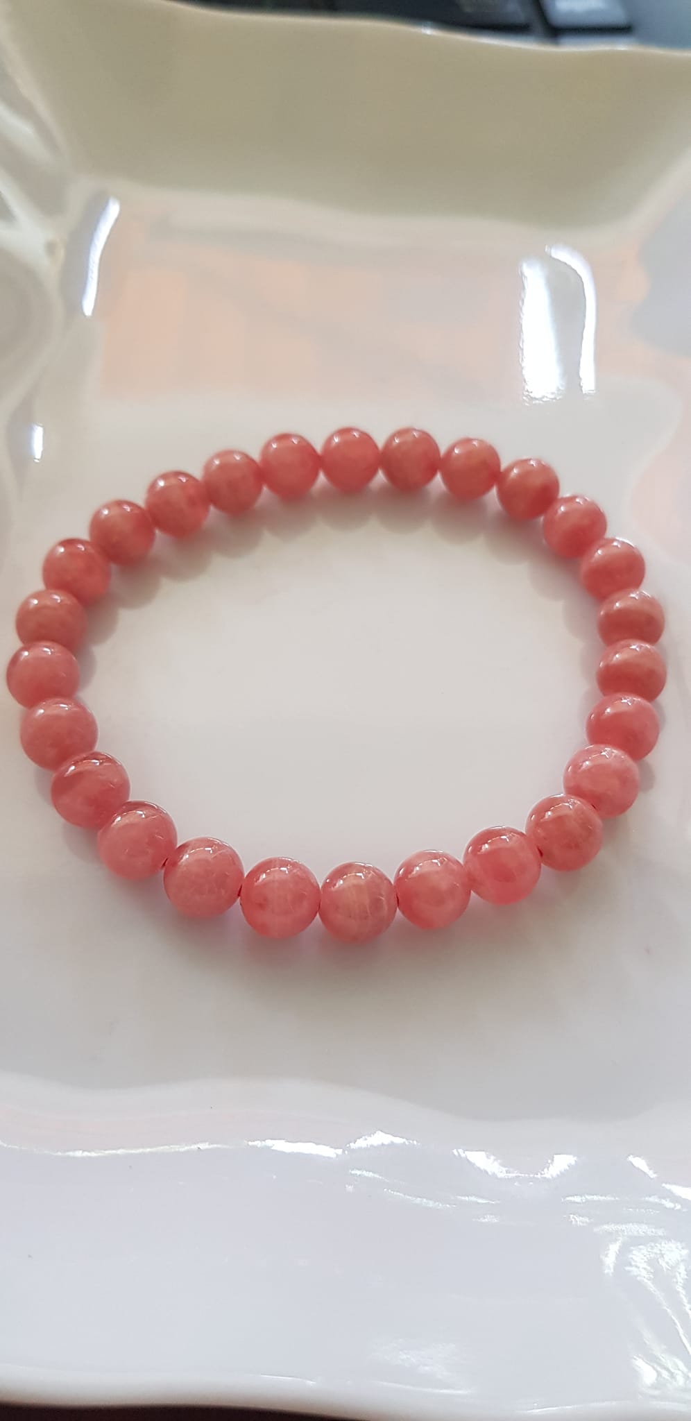 Vòng tay phong thủy Đá Đào Hoa tự nhiên Mới Đẹp AAA hạt tròn size 8mm Màu Hồng tươi bóng đẹp Nữ mệnh hỏa, mệnh thổ ạ Công dụng may mắn, tài lộc, tốt sức khỏe, xinh đẹp tay ạ