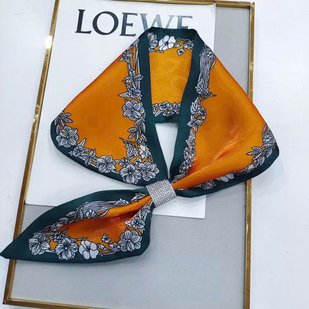 KHĂN LỤA DÀI KHĂN QUÀNG CỔ KHĂN CHOÀNG LỤA BĂNG ĐÔ TRANG TRÍ NƠ CAO CẤP ĐA NĂNG SANG TRỌNG THANH LỊCH MÃ 18