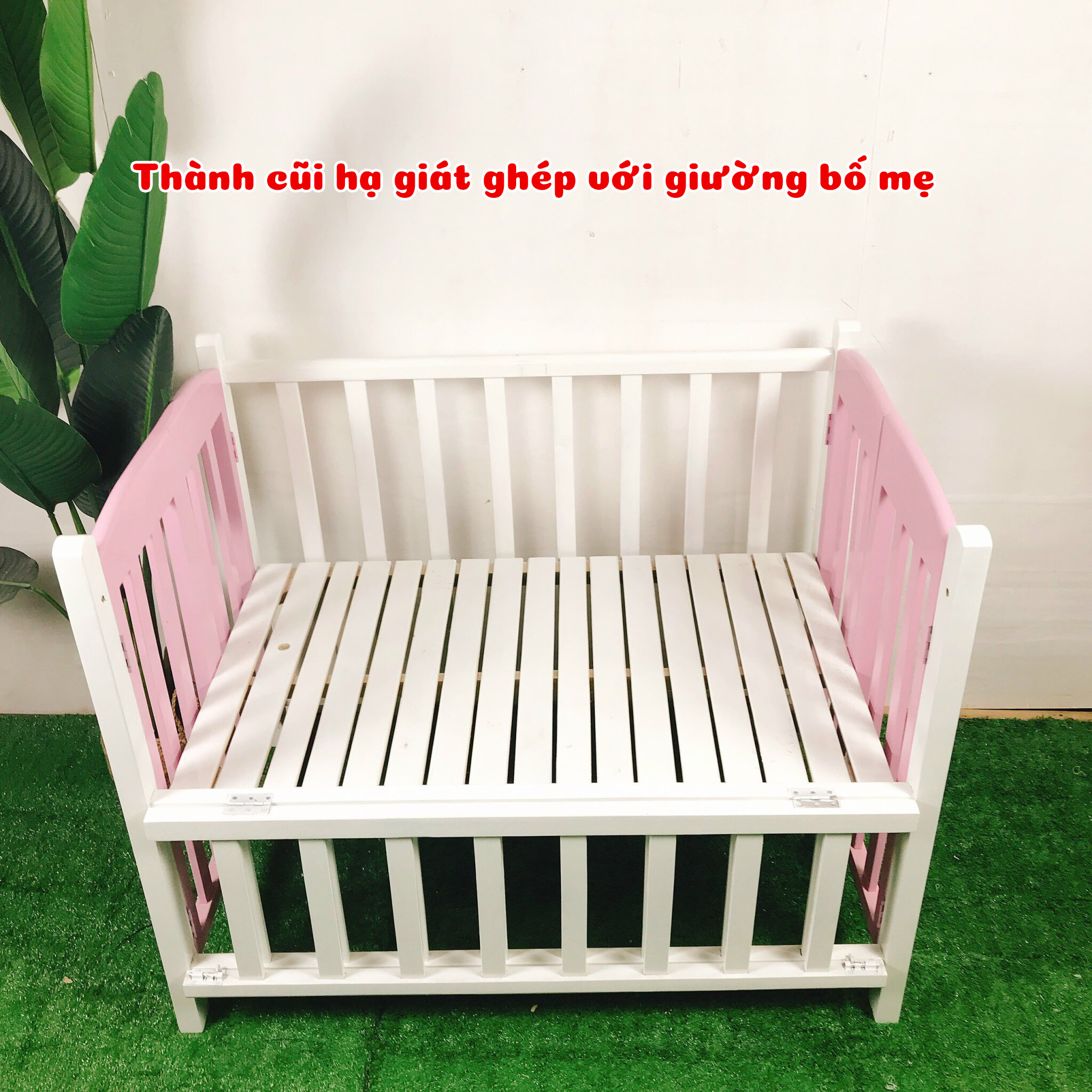Giường cũi Gỗ Quế Màu Trắng Hồng Cho Bé Kích Thước Chịu Tải Tới 60kg Dùng Cho Bé Tới 4 Tuổi Tặng Bánh Xe