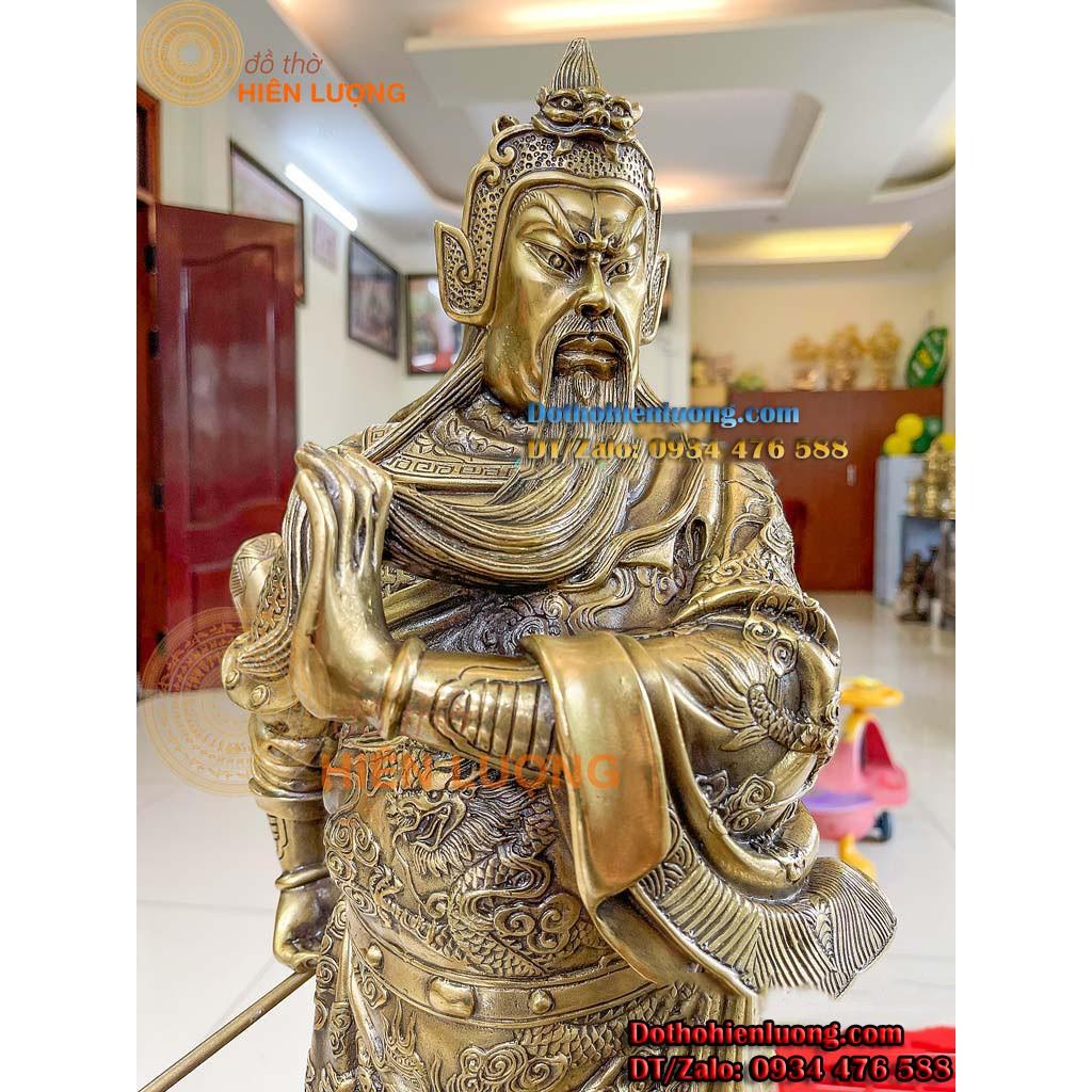 Tượng Quan Vân Trường Dáng Dứng Vuốt Râu Cầm Đao Bằng ĐồngVàng Cao 60cm - Tượng Quan Công