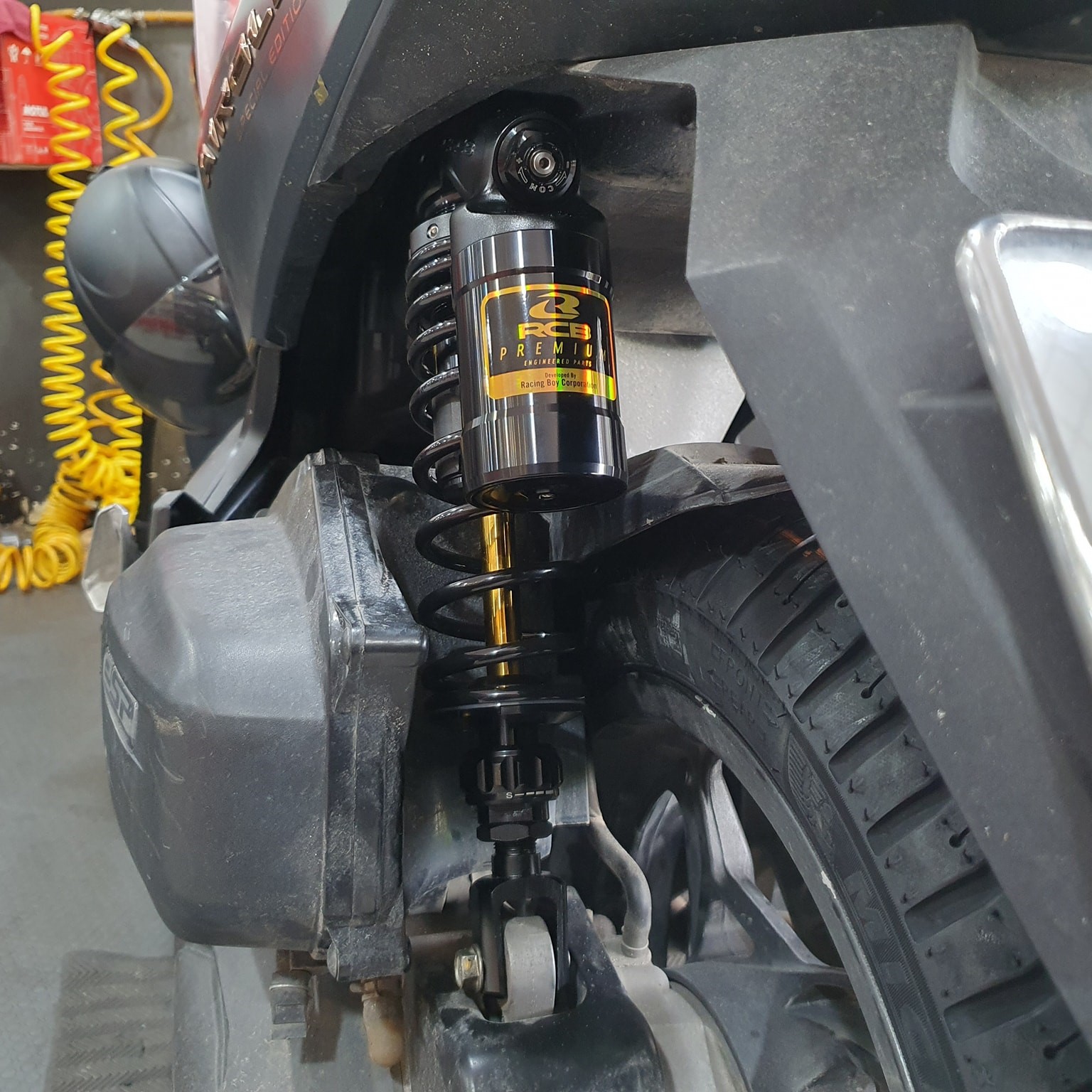 Phuộc RCB VD ty vàng cho AB 125 (2013 - 2019) chiều cao 320mm. Chính hãng. BH 12 tháng (070846)