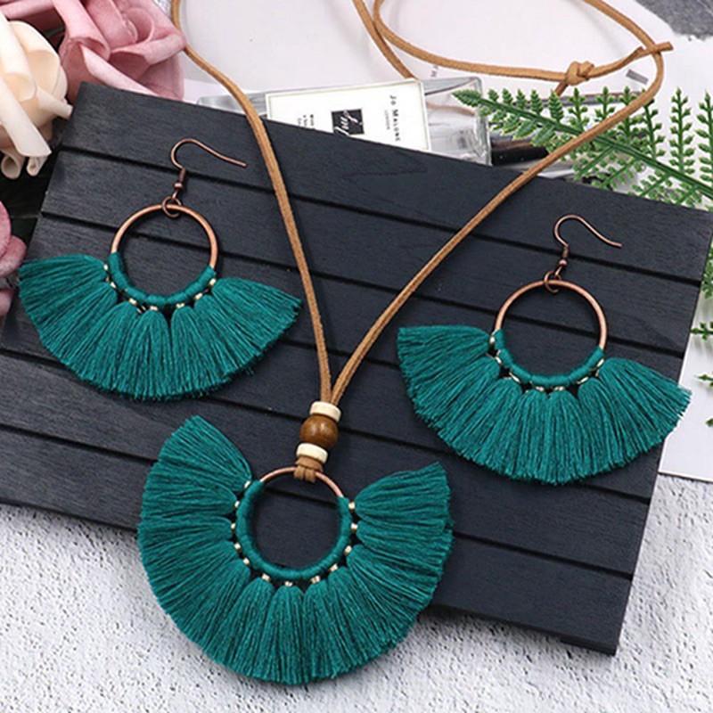 Bộ Dây Chuyền + Khuyên Tai Tua Rua Hình Quạt