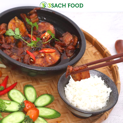 Cá basa kho ba rọi 3S khay 700gr - Nguyên liệu đã được sơ chế