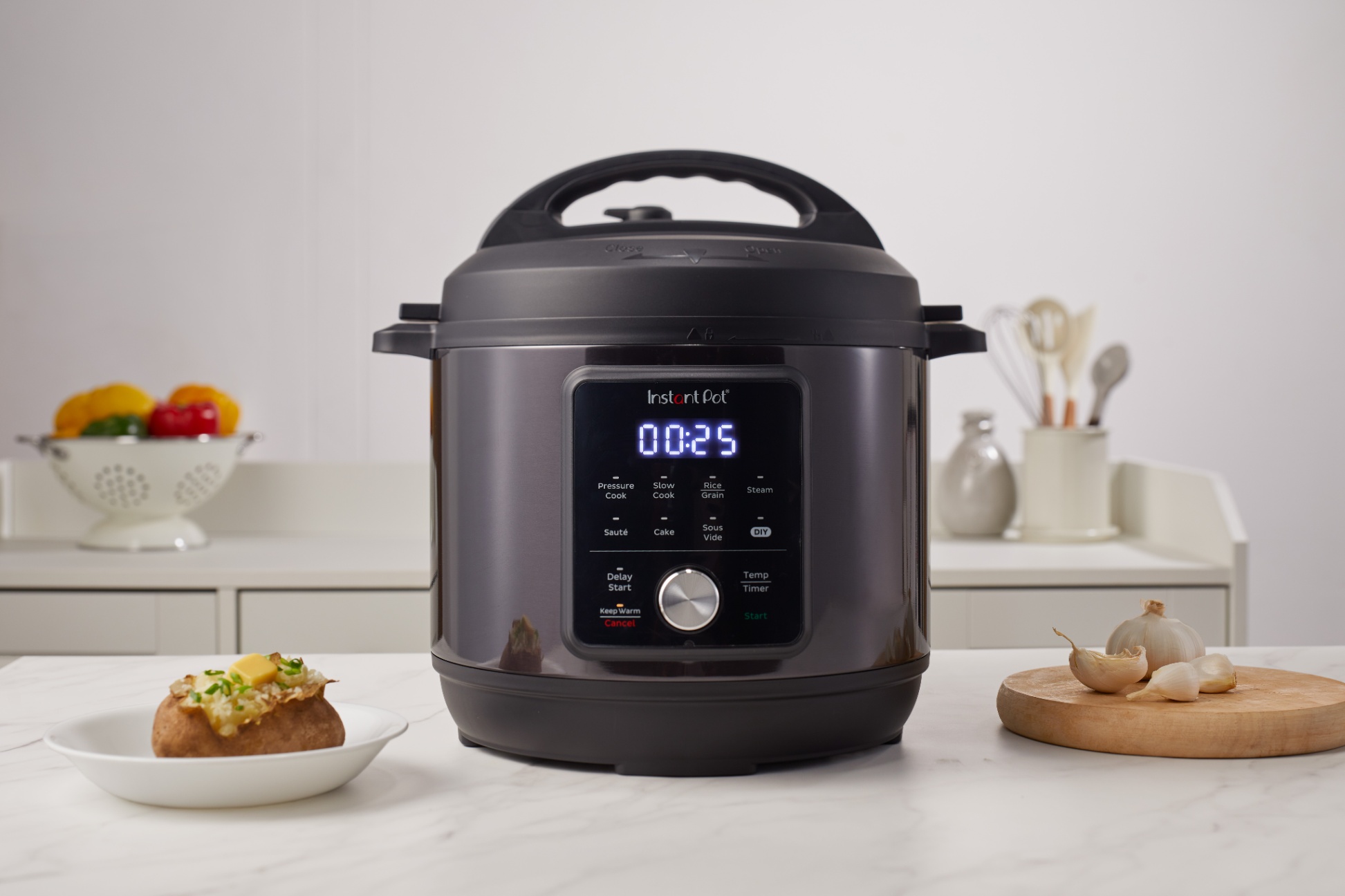 NỒI ÁP SUẤT ĐIỆN ĐA NĂNG INSTANT POT ESSENTIAL 60 Hàng chính hãng