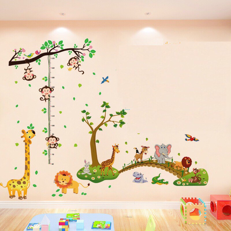 Decal dán tường đo chiều cao và thú qua cầu