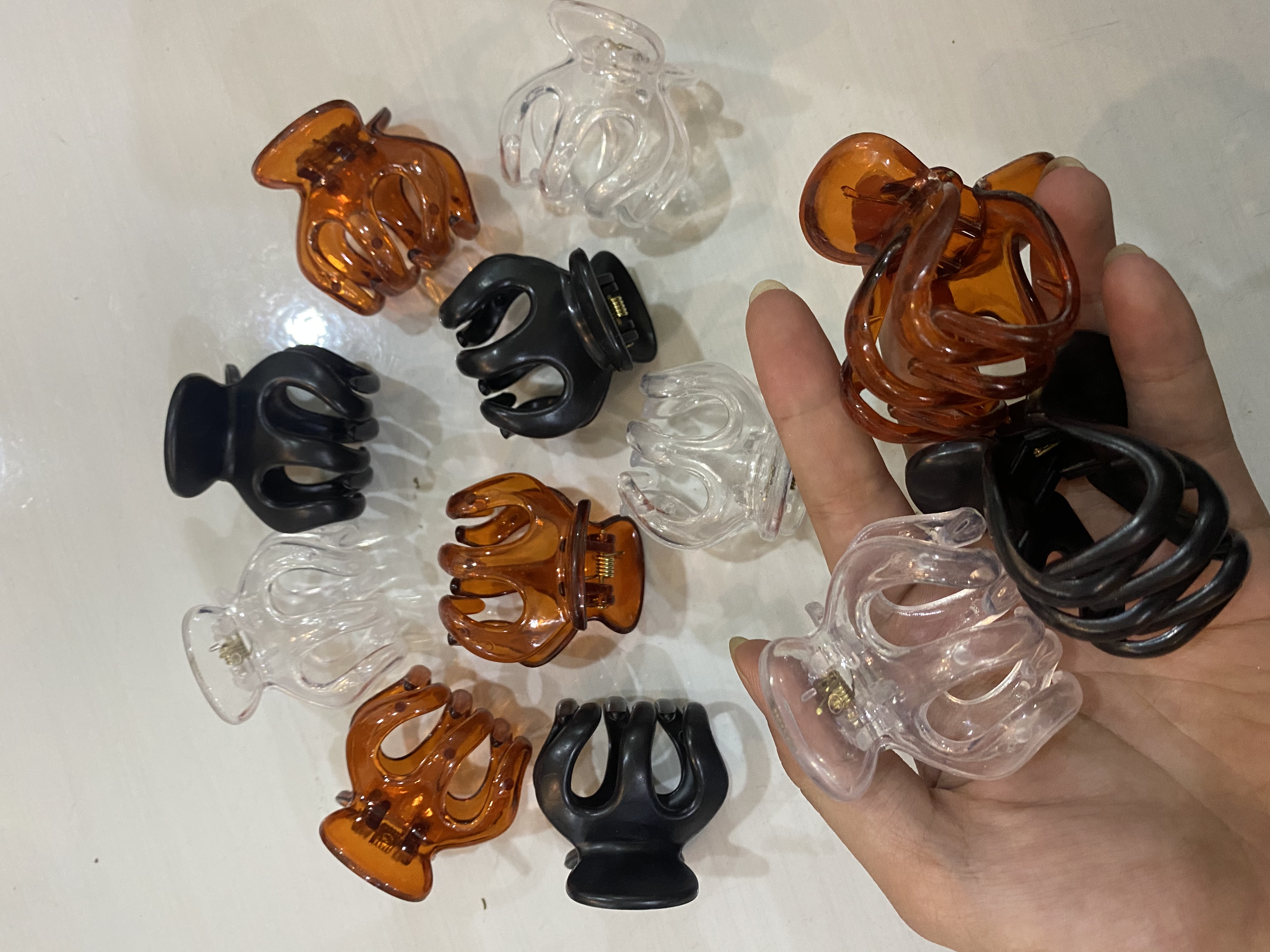 Set 12 kẹp càng cua tròn nhiều màu mẫu mới ,kiểu dáng Hàn Quốc