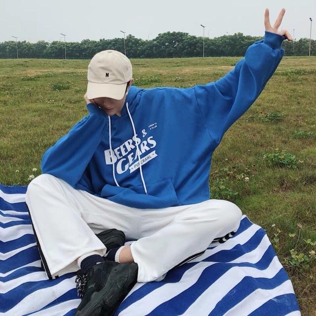 Áo hoodie in kí tự