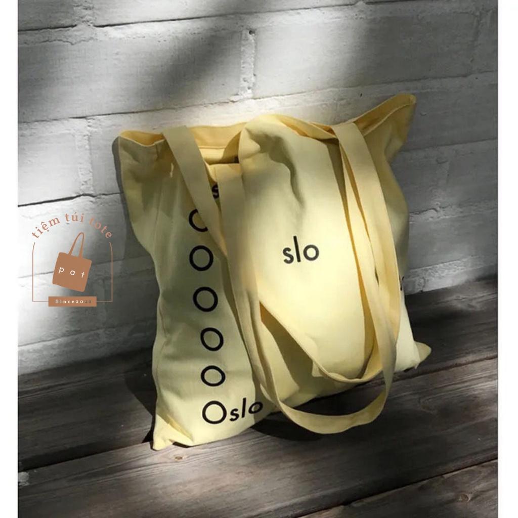 Túi tote đeo vai in chữ Oslo có dây kéo và túi trong TP13 | tiemtuitotebypat