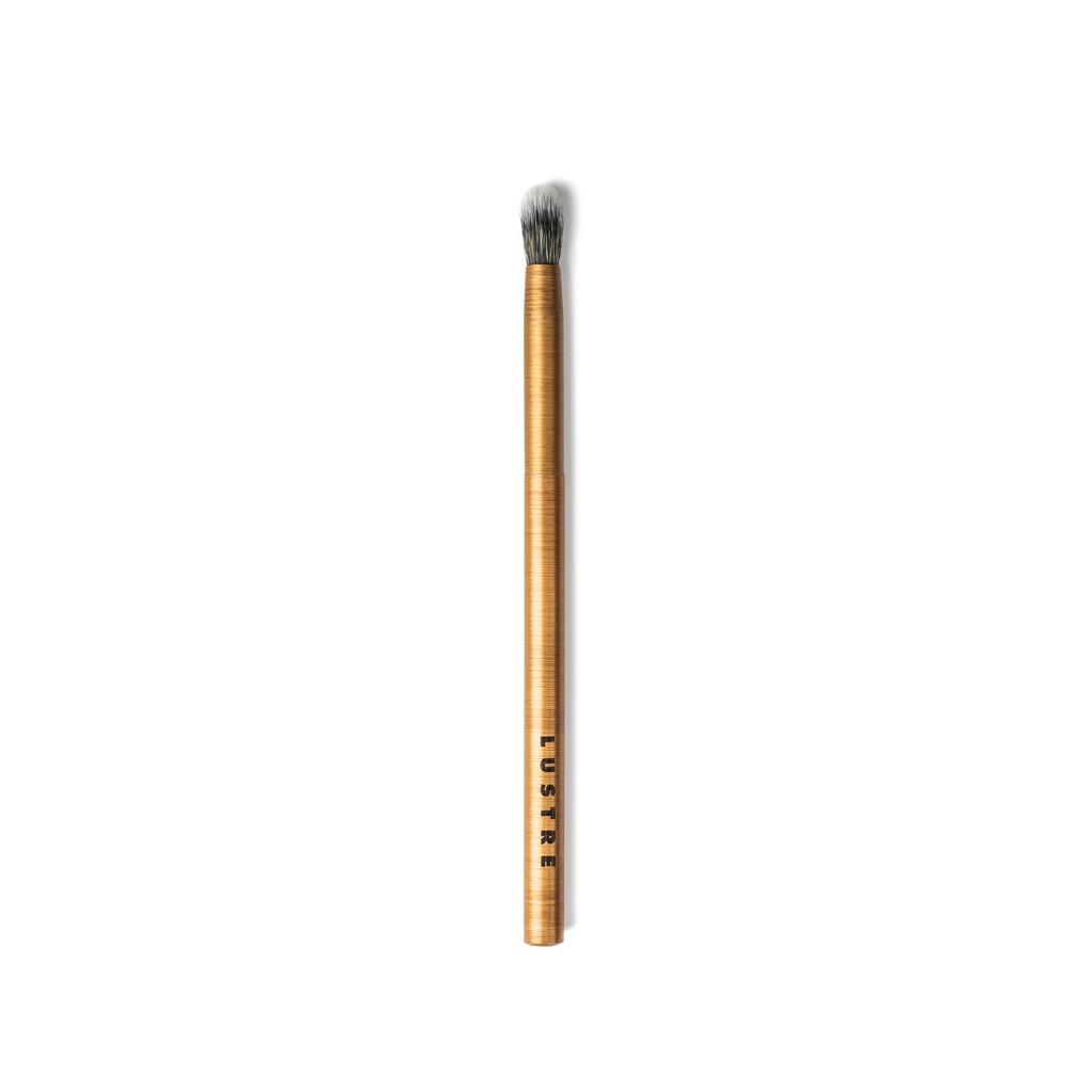 Cọ Dài Tán Phấn Mắt Lustre Pro Makeup Brush - Tapered Blending Brush - Gold Edition E102