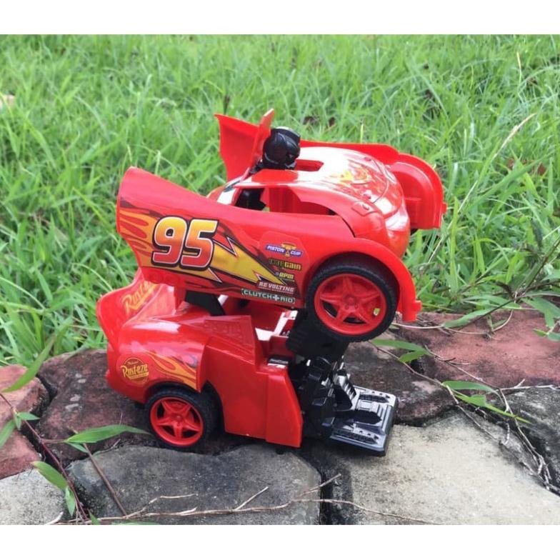 Xe biến hình robot điều khiển pin sạc cực cool