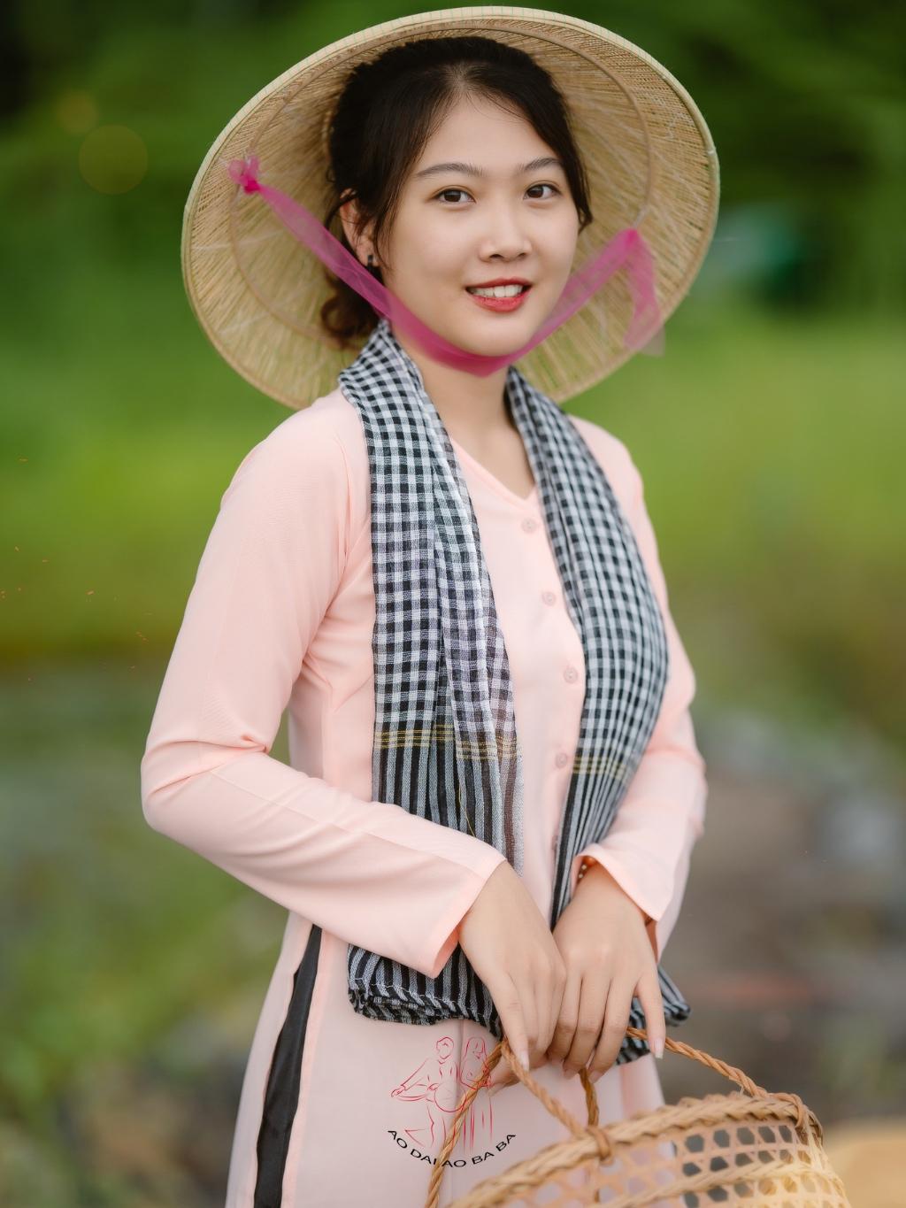 Bộ bà ba lụa hồng cam quần phi đen - Có bộ bà ba Bigsize- may sỉ bà ba toàn quốc - May bộ bà ba theo yêu cầu - Bộ bà ba, Bộ bà ba