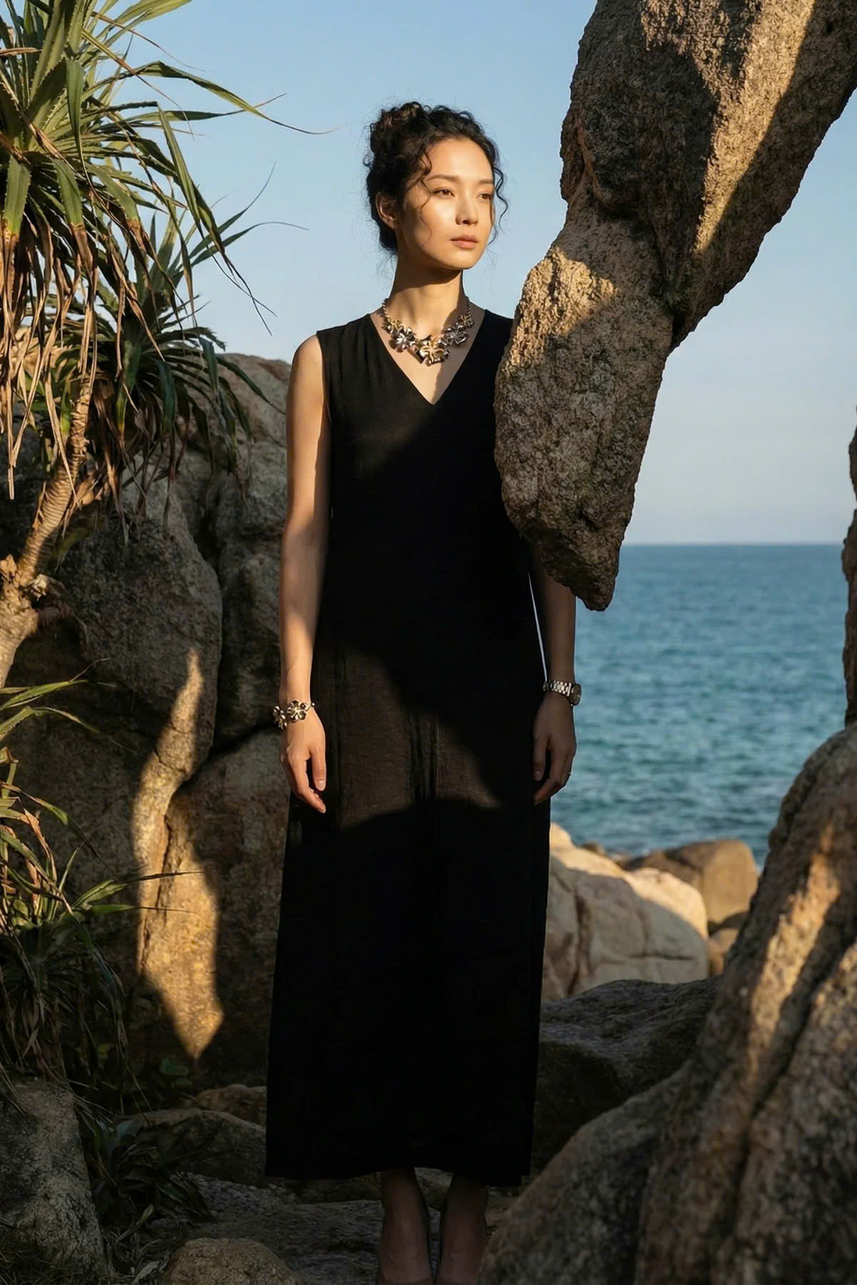 Đầm Maxi Dáng Suông Lụa Đen Hải Thạch Dre202 thời trang thiết kế Hity