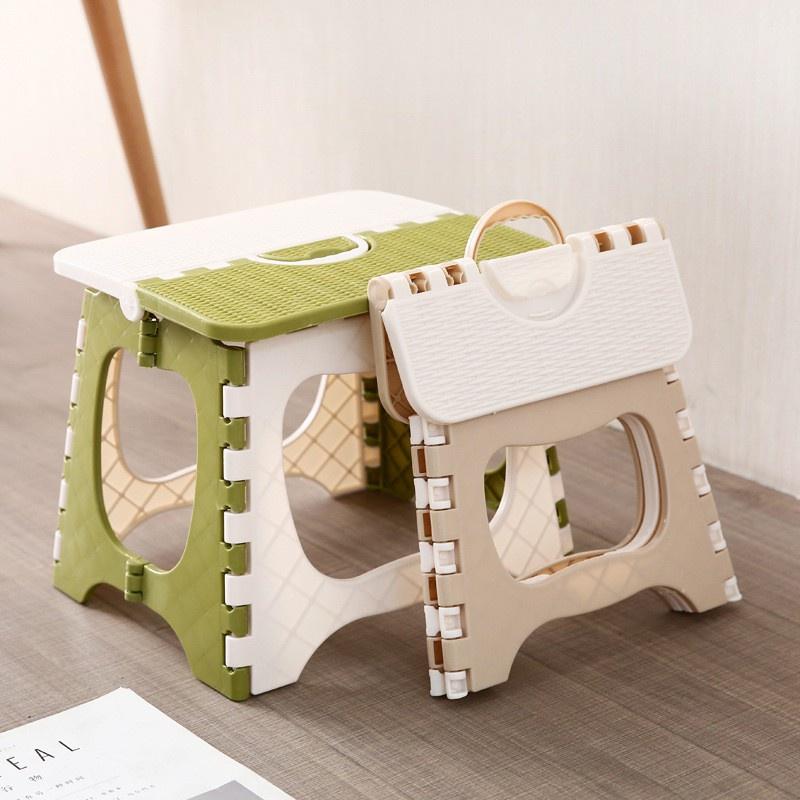 Ghế Đẩu Nhựa Xếp Gọn Giả Đan Mây Tiện Lợi