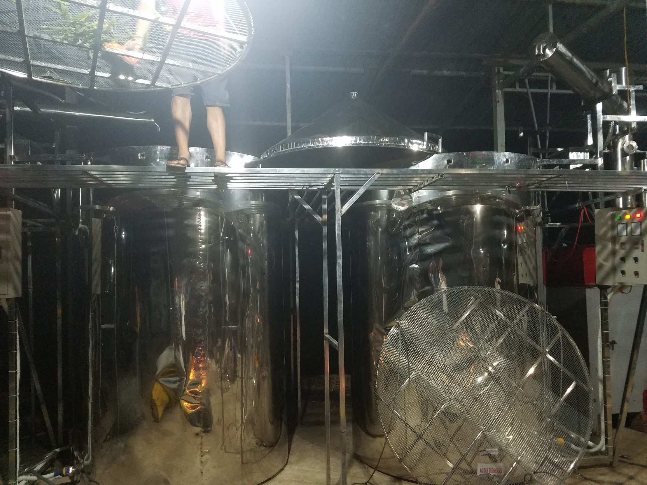 Tinh dầu Bạc hà chai 01Lít Mộc Mây - tinh dầu nguyên chất từ thiên nhiên - Có kiểm định - Chất lượng và mùi hương vượt trội