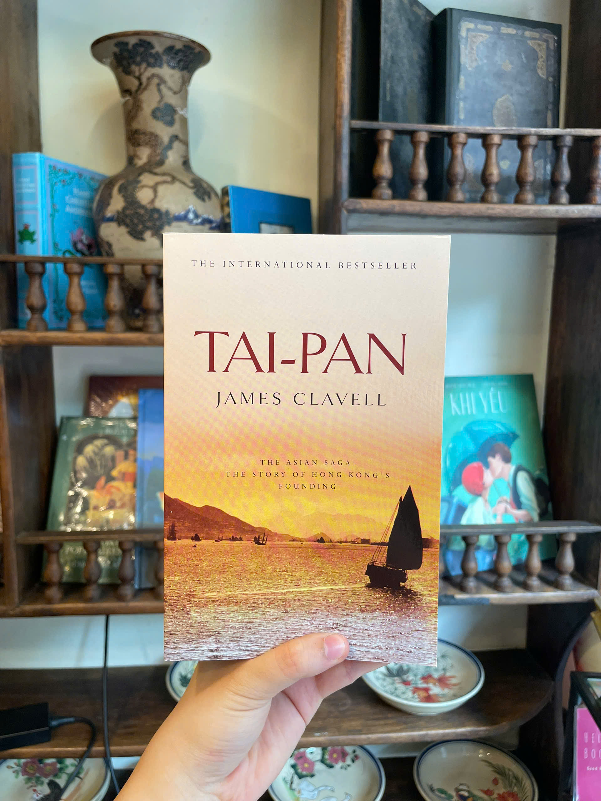 Sách - Tai Pan: The Asian Saga: The story of Hong Kong's Founding by James Clavell