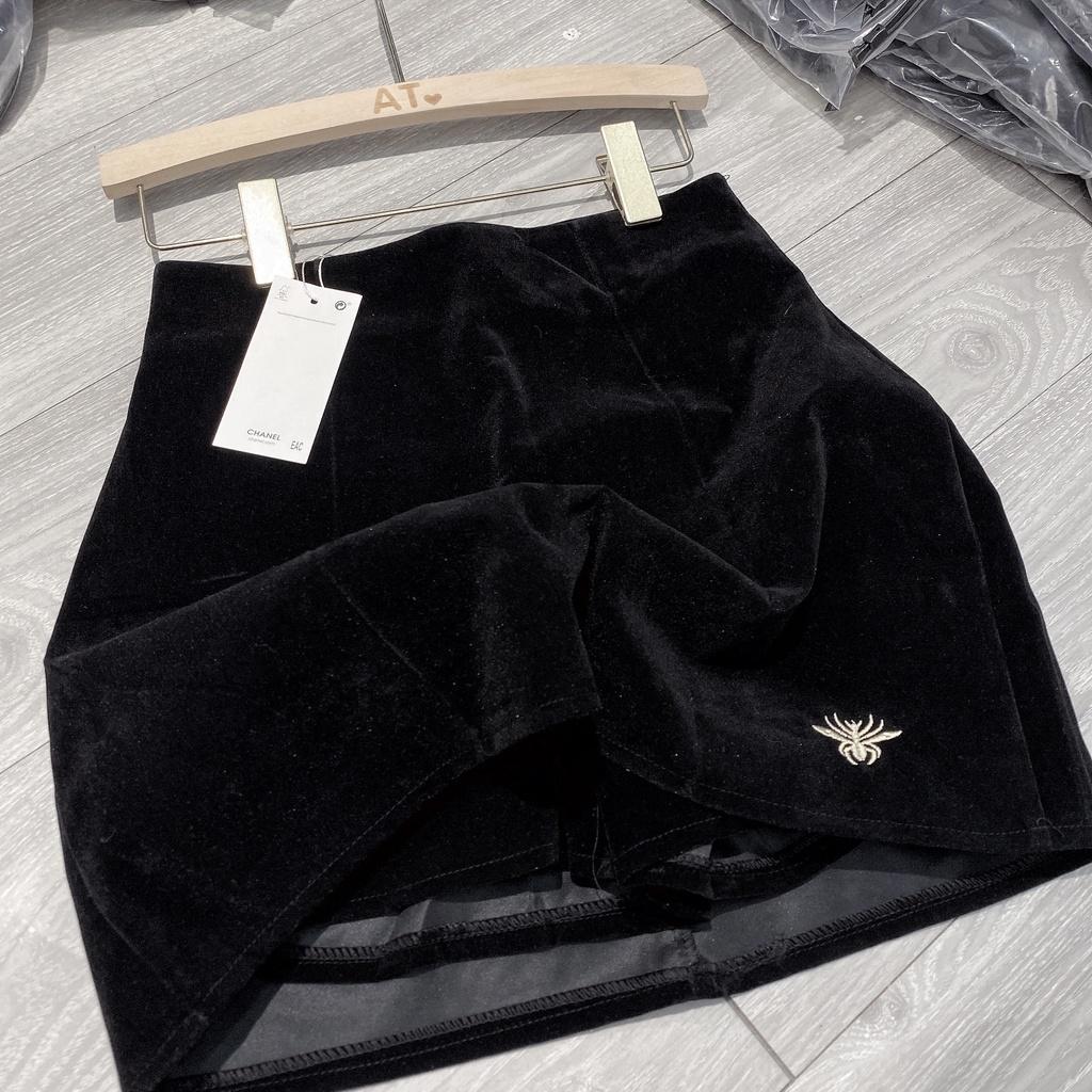 CHÂN VÁY NHUNG THÊU ONG CHO NỮ