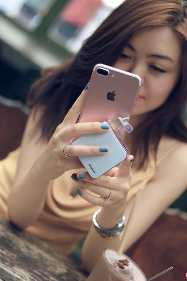 Sạc dự phòng Pisen  Mini mirror 10000mah_hàng chính hãng màu trắng