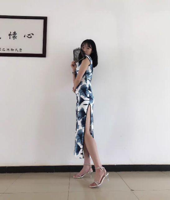 Đầm sườn xám dài xẻ cao ôm body dự tiệc đi chơi quyến rũ nữ tính hoa trà to trung hoa