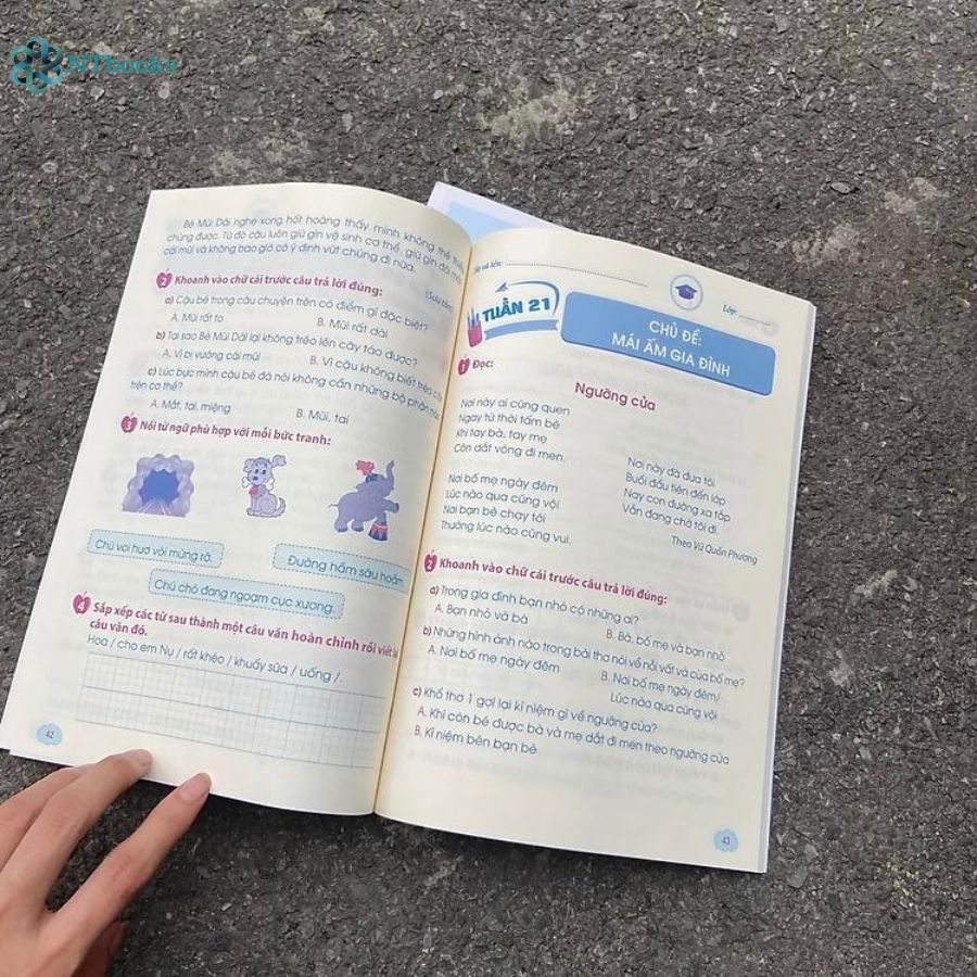 Sách Phiếu Ôn Tập Cuối Tuần Tiếng Việt Lớp 1