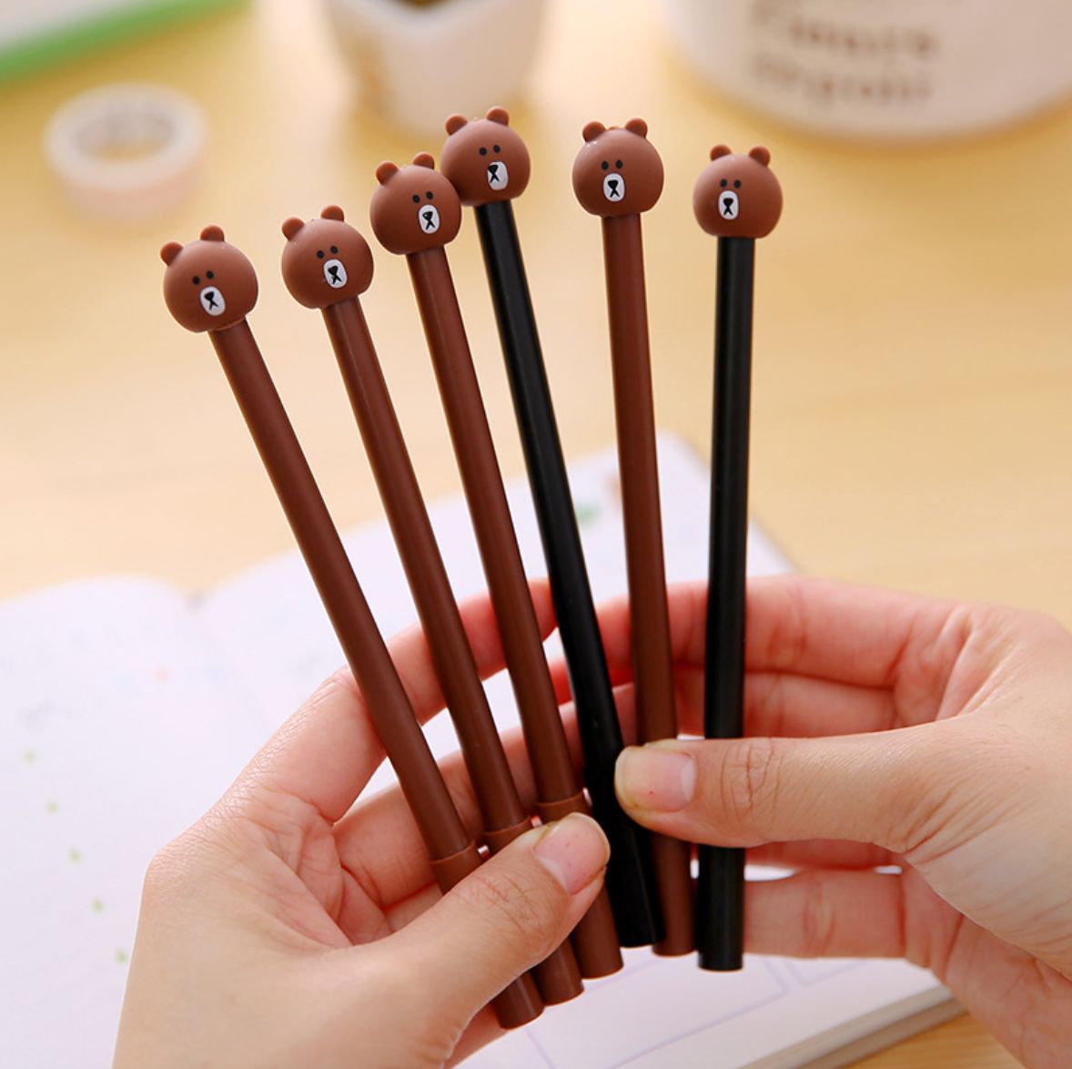 Bút Bi Viết Gấu Nâu Siêu Dễ Thương - Bút Bi Nước Văn Phòng Mực Đen