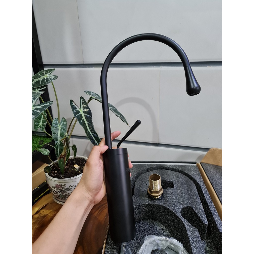 Vòi Lavabo nóng lạnh , vòi thiên nga nóng lạnh , chất liệu đồng tĩnh điện
