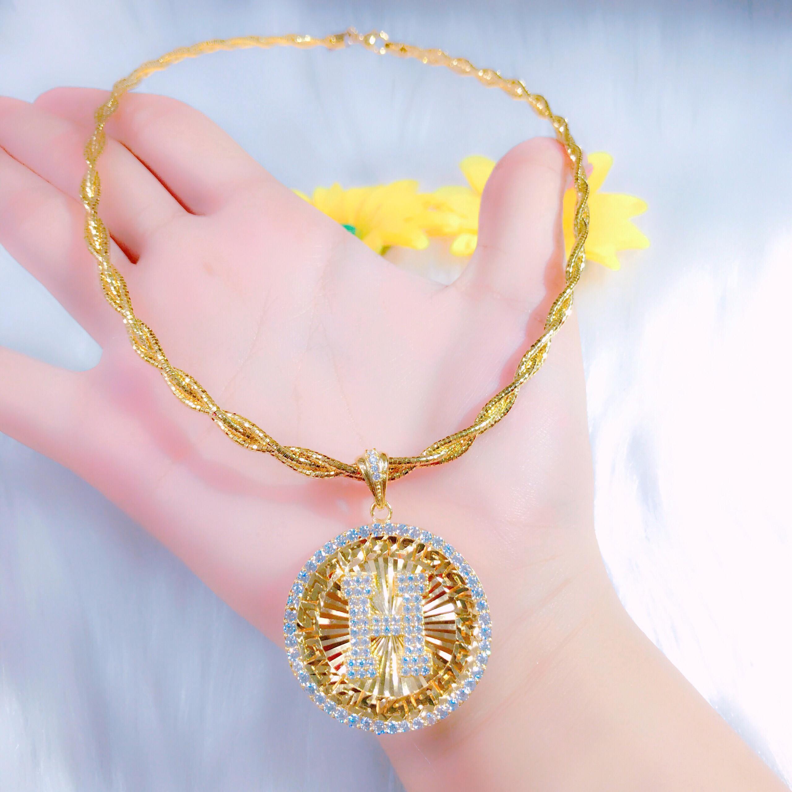 Kiềng cổ bính mềm chữ H mạ vàng 18k