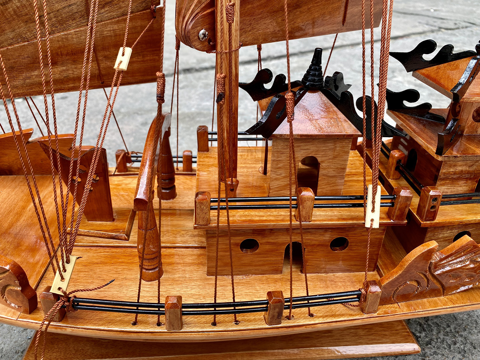 Mô hình thuyền gỗ phong thủy Rồng Hạ Long 60cm, thuyền buồm Việt Nam trang trí gỗ tự nhiên, quà tặng đối tác nước ngoài