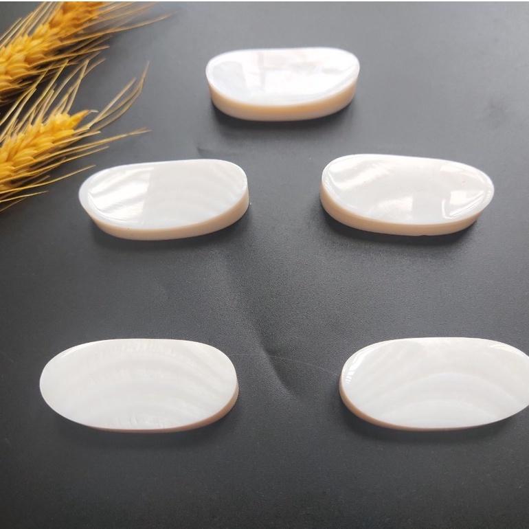 Gác/Kê Đũa Oval Trắng Chất Liệu Trai Phụ Kiện Bàn Ăn