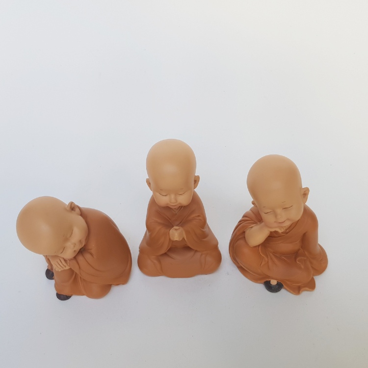 Bộ 3 tượng trang trí chú tiểu ngồi an lạc