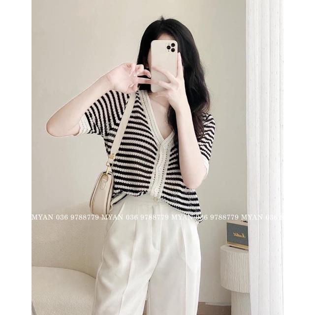 Áo len kẻ ổ v khuy cài tay lỡ