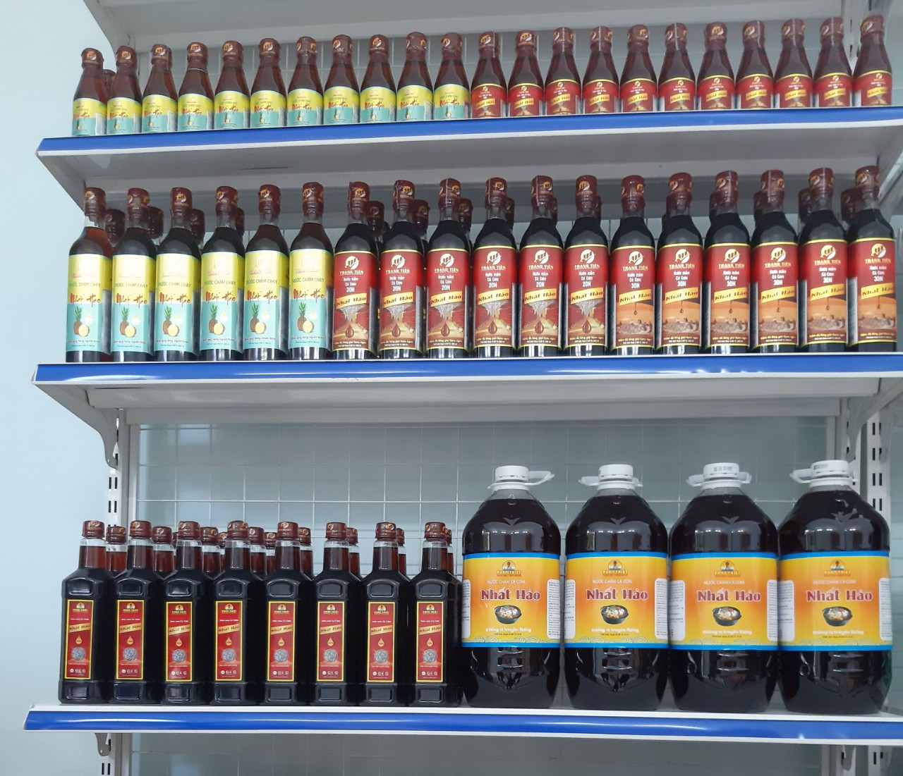 Nước mắm cá cơm Nhất Hảo 40N 180ml