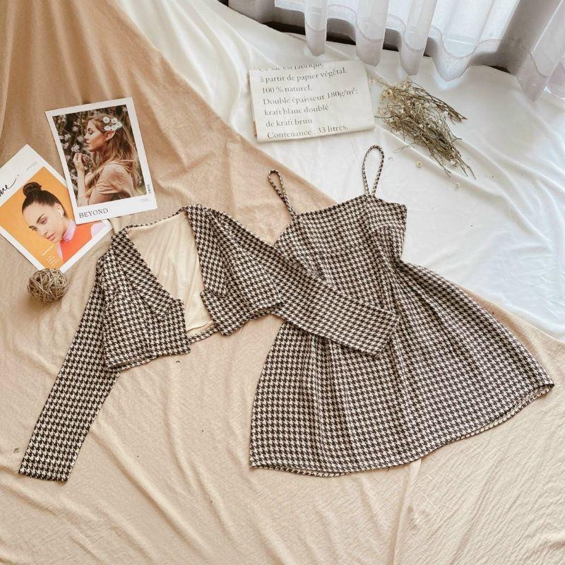 Set Đầm Hai Dây Caro Xoè Kèm Khoác Croptop Caro