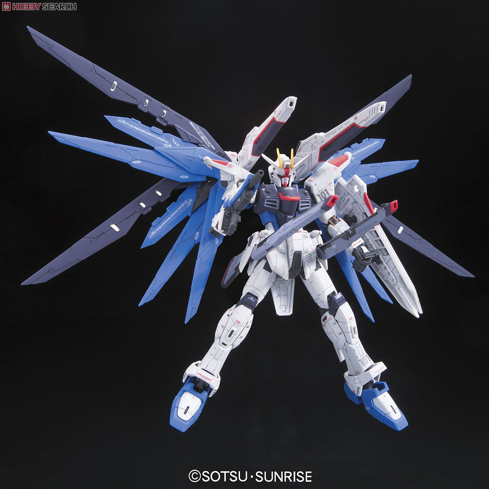 ĐỒ CHƠI FREEDOM GUNDAM RG 1/144 BANDAI MÔ HÌNH LẮP RÁP