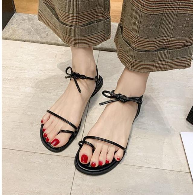 Giày Sandal xỏ ngón nữ quai ngang mảnh da mềm đế bệt lót trần chỉ đi êm chân 2 màu Kem + Đen xinh xắn - Mã S54