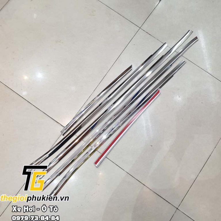 Nẹp chân kính INOX Hyundai Tucson 2022