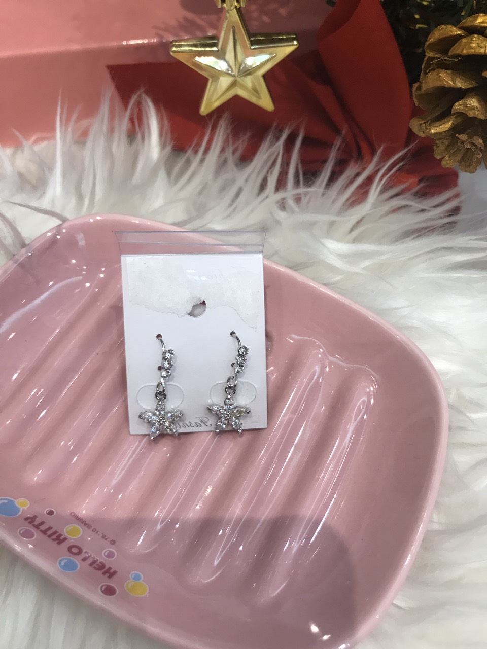 Đôi bông tai , hoa tai , trang sức kiểu tua rua dài hình 3 hột và hoa bạc đính hột mini lấp lánh cho bạn nữ - 200BTTURU01
