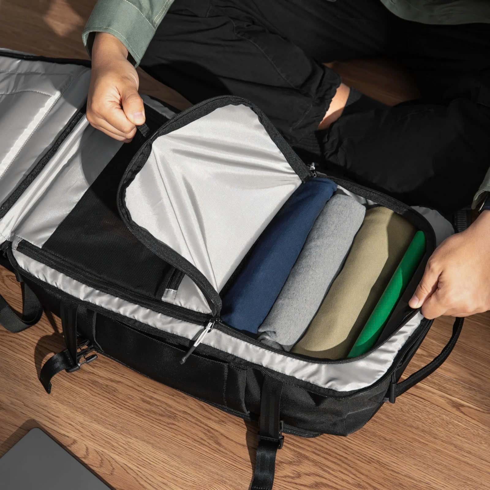 Balo Laptop 17 Inch 38L Tomtoc (USA) Navigator-T67 Travel Laptop Backpack - T67M1D1 - Hàng Chính Hãng