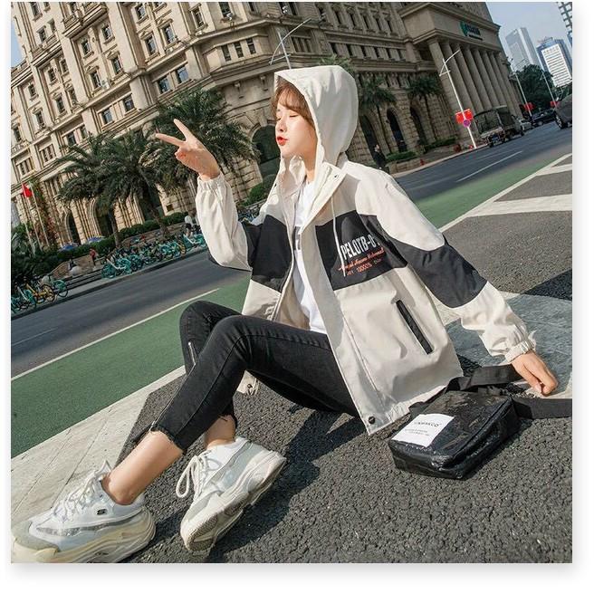 ÁO KHOÁC KAKI HỘP NỮ FORM RỘNG XINH XẮN,THIẾT KẾ HỌA TIẾT SIÊU XINH