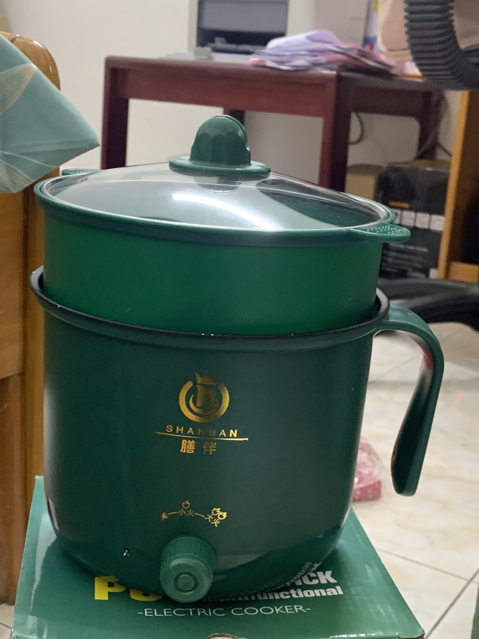 Nồi Lẩu Mini, Ca Nấu Mì Nấu Cơm Đa Năng Có Tay Cầm 1,8L - Nồi Lẩu Điện 2 Nấc Nhiệt Kèm Giá Hấp Siêu Hot (Xửng hấp= nhựa)