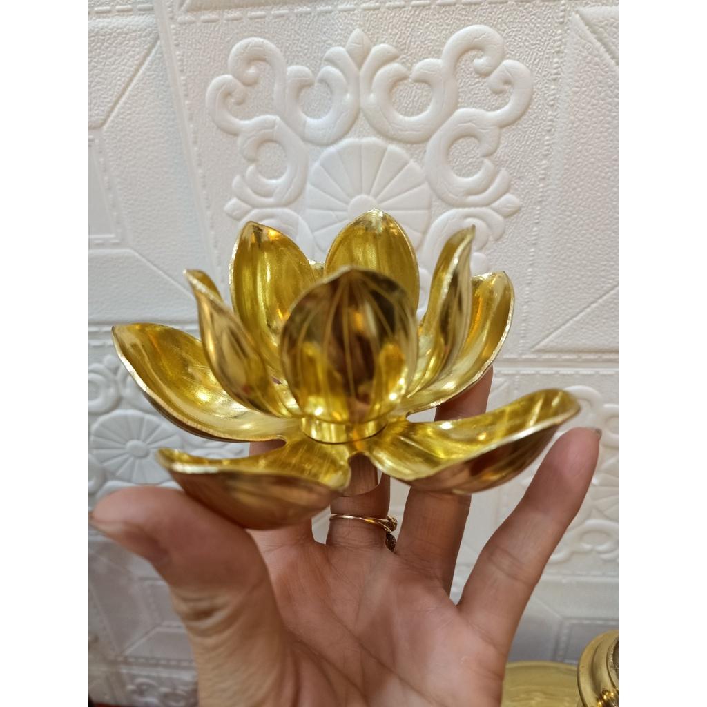 Đôi chân nến đồng vàng cao cấp có hoa sen kép đỡ nến - Đồ thờ phụng cao cấp bằng đồng, đồ thờ đồng