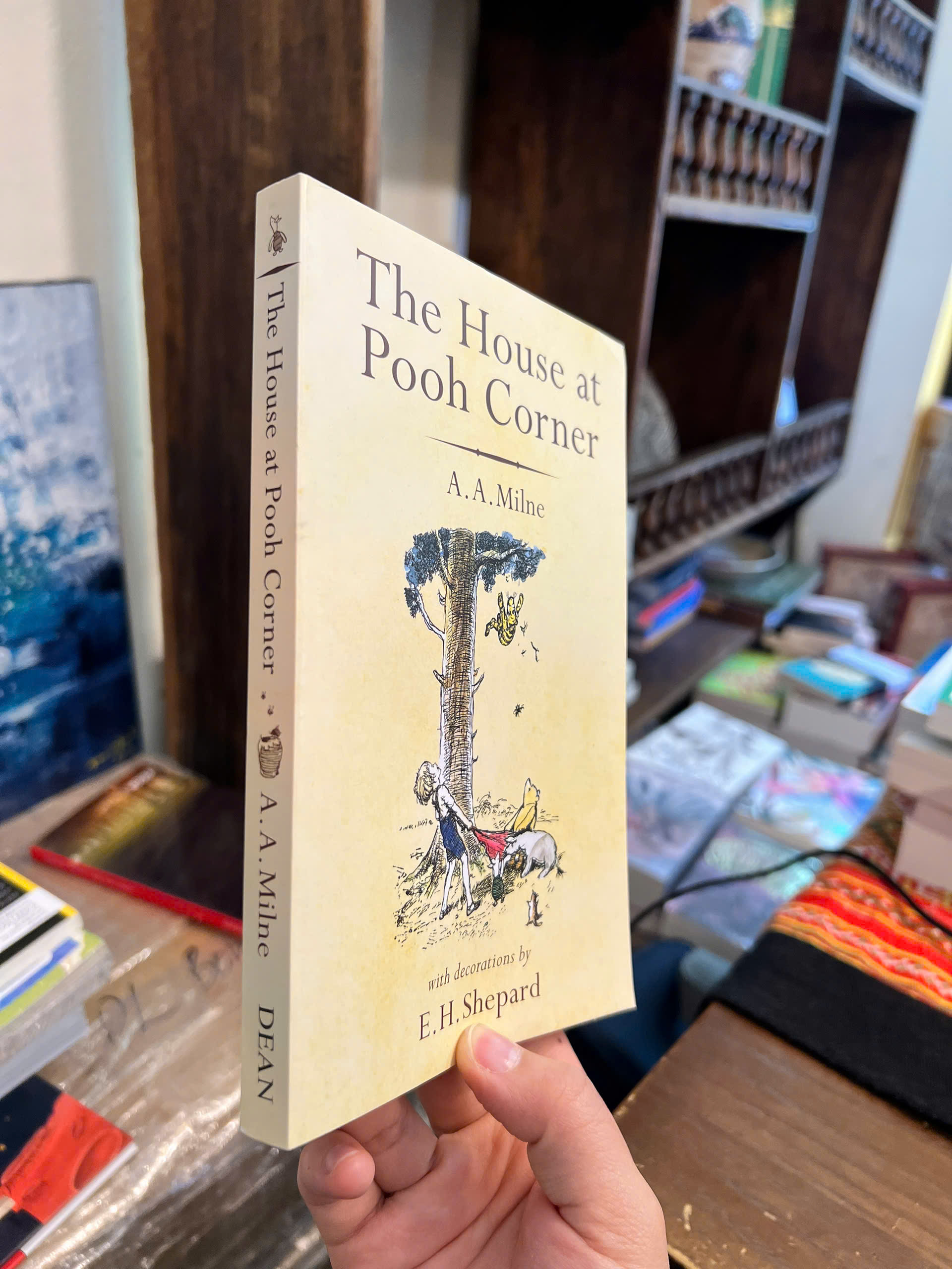Sách - Winnie-the-Pooh Classics: House At Pooh Corner by A. A. Milne | Childrens Novel / Ngoại văn