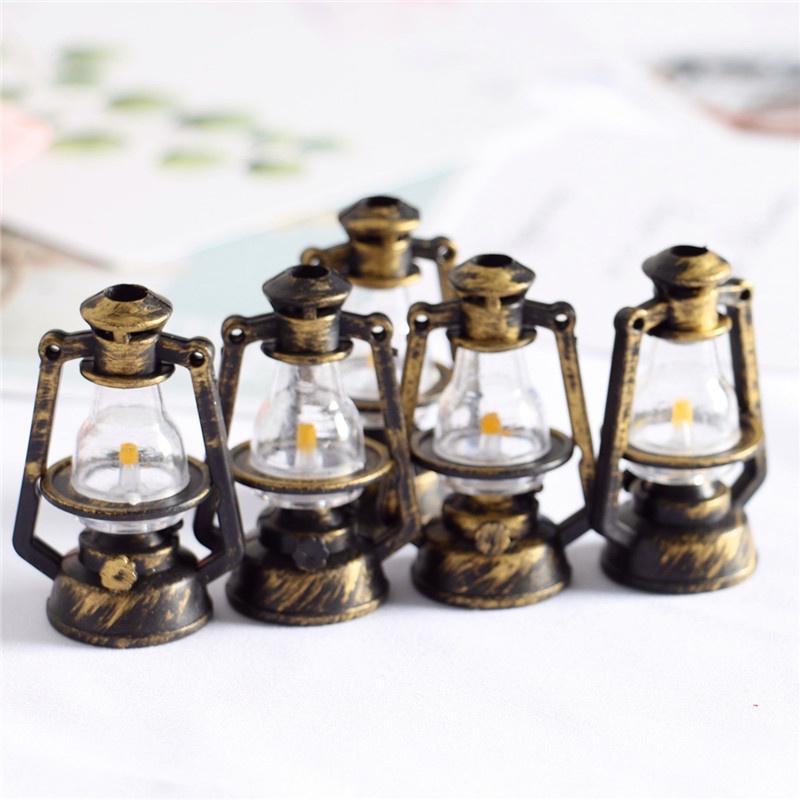Trang trí Decor nhà cửa- Đèn dầu trang trí bàn làm việc, bàn học, nhà cổ búp bê