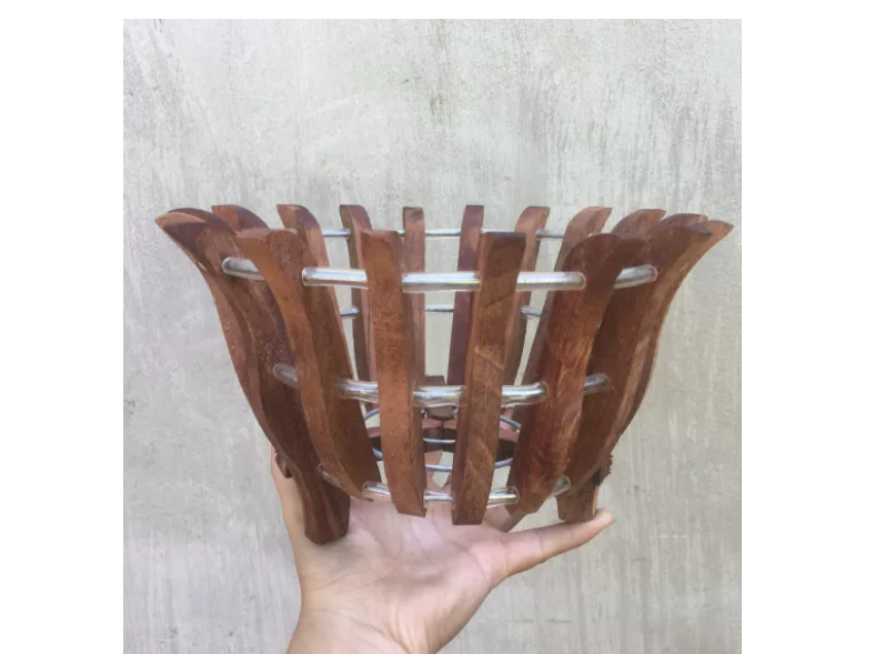 Chậu gỗ căm xe trồng lan, hình hoa sen, đường kính lọt lòng 20cm - kèm móc treo