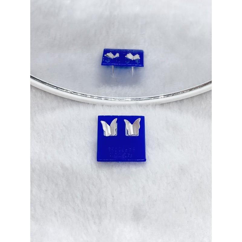 Khuyên tai bạc đơn giản, cá tính, độc đáo.