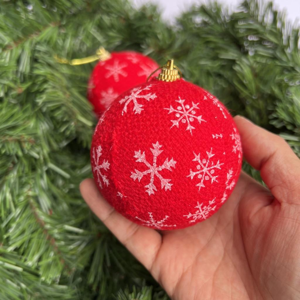 Combo 3 quả châu vải cao cấp màu đỏ hoa tuyết trắng treo cây thông Noel trang trí Giáng sinh đường kính 8cm