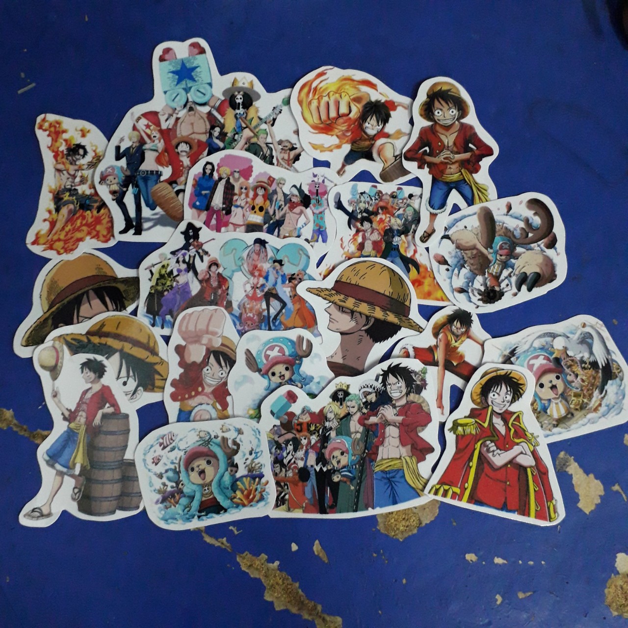 Sticker anime One Piece nhan vật Luffy (Combo 2 set Luffy)