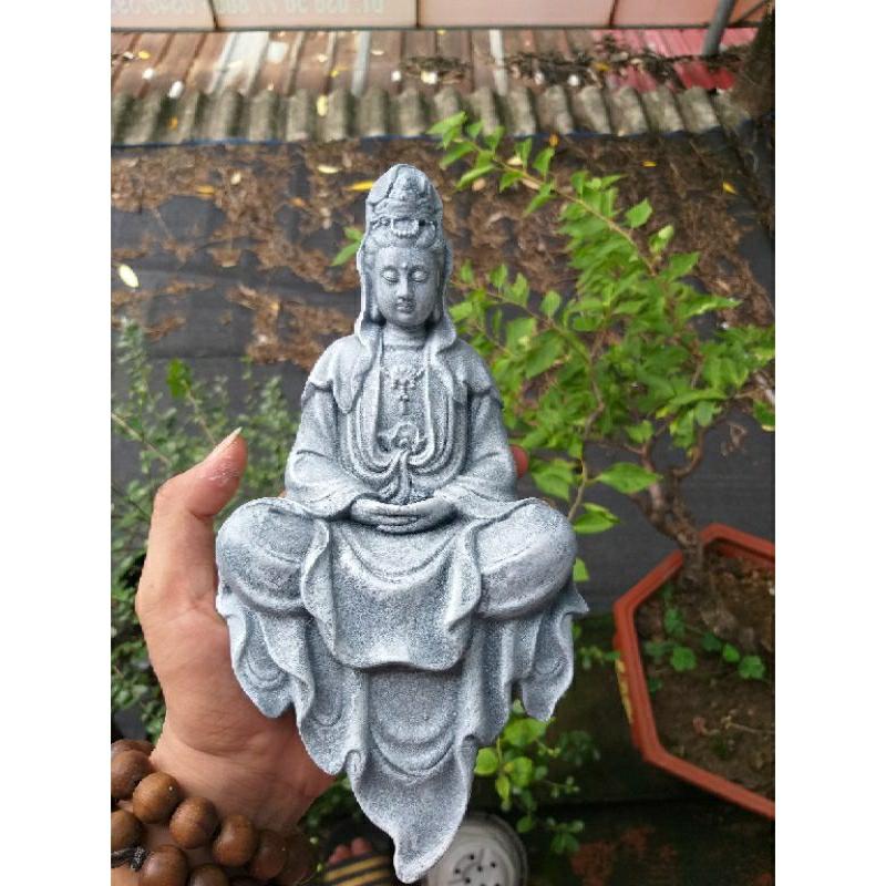Tượng Phật Quan Âm