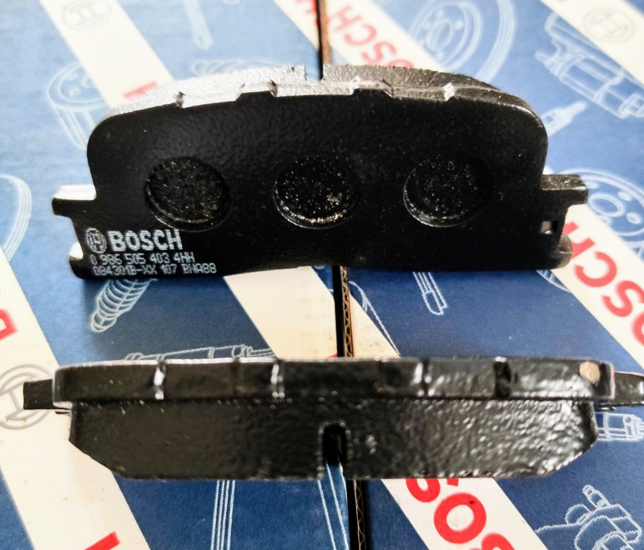 Bố Thắng Sau Toyota Camry 2.0/2.4/3.0 (2002-2006) Lexus ES300, ES330 (-2006) - Bosch BP 5403