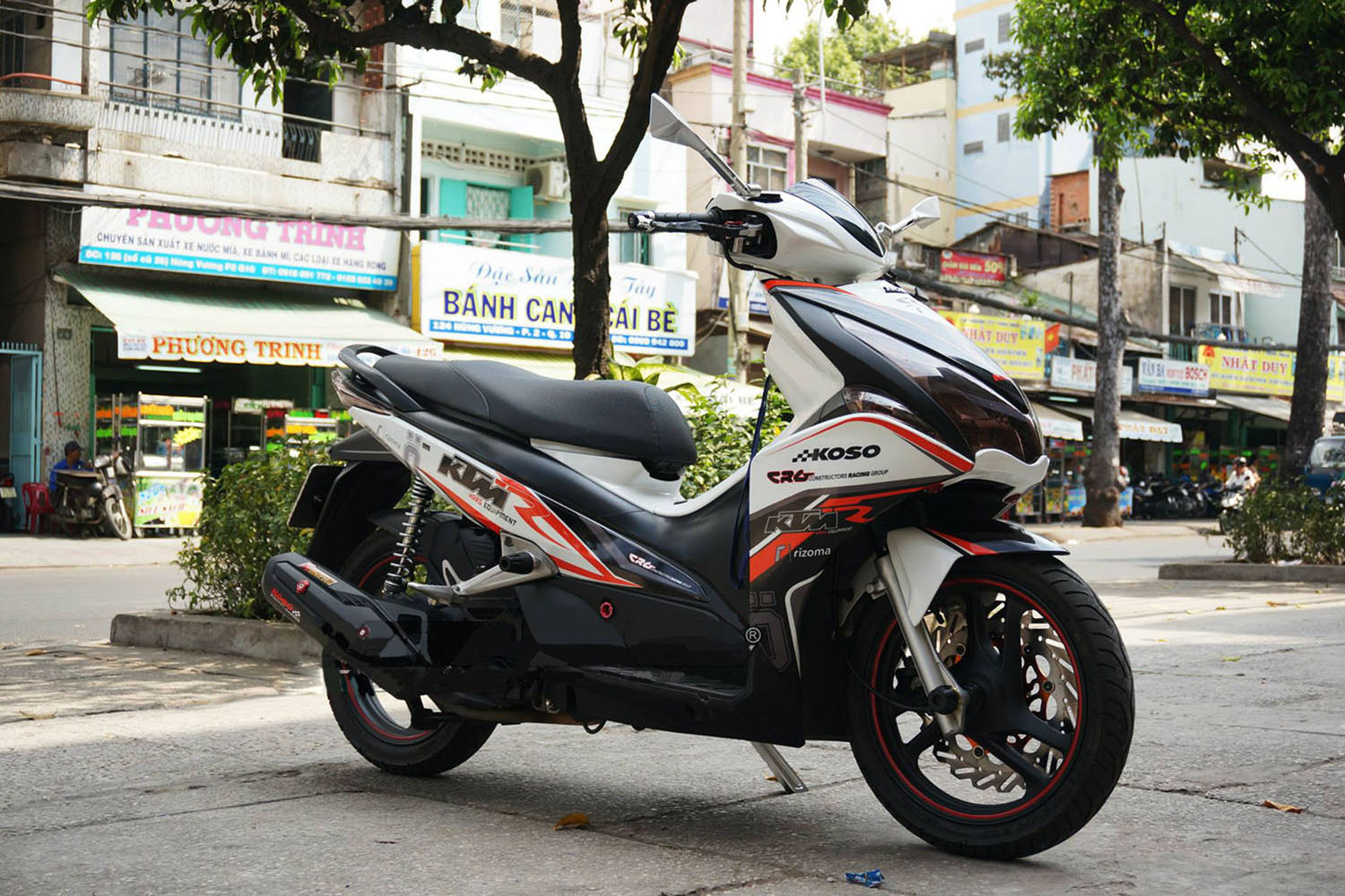 Tem trùm Air Blade 2011 KTM Racing